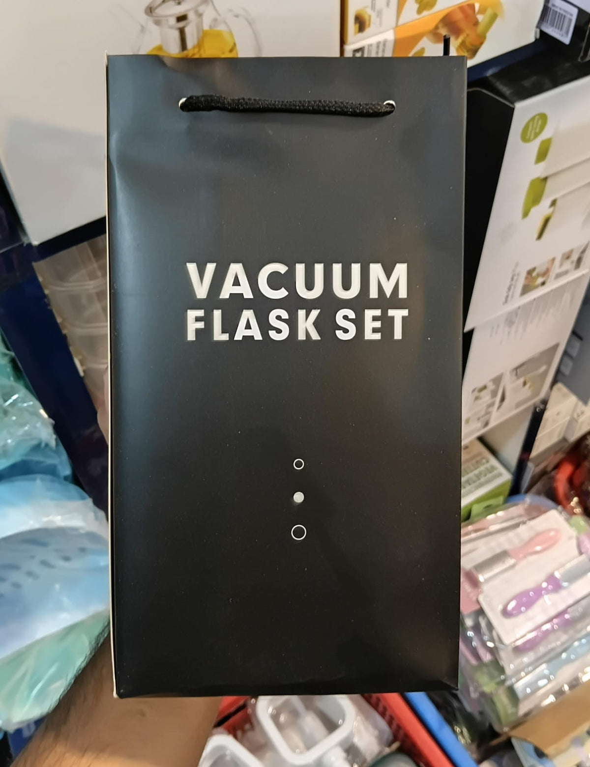 500ml Hot & Cold Vacuum Bottle Set with 2 Cups